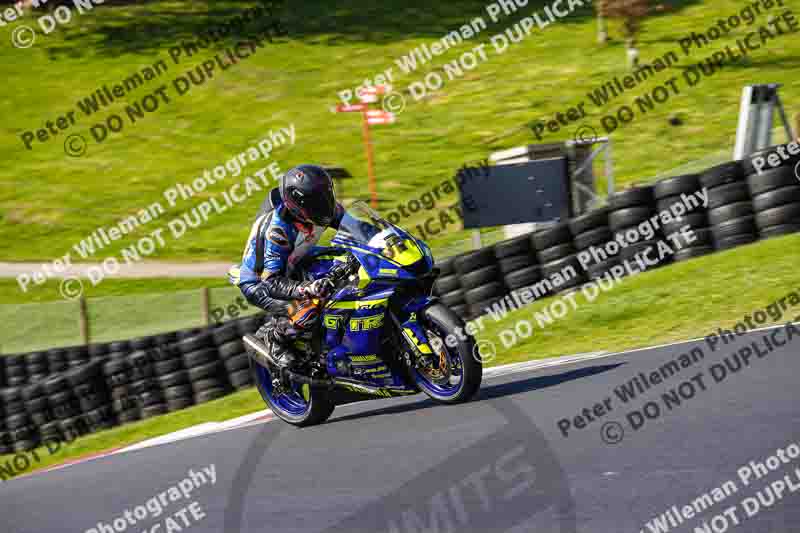 cadwell no limits trackday;cadwell park;cadwell park photographs;cadwell trackday photographs;enduro digital images;event digital images;eventdigitalimages;no limits trackdays;peter wileman photography;racing digital images;trackday digital images;trackday photos